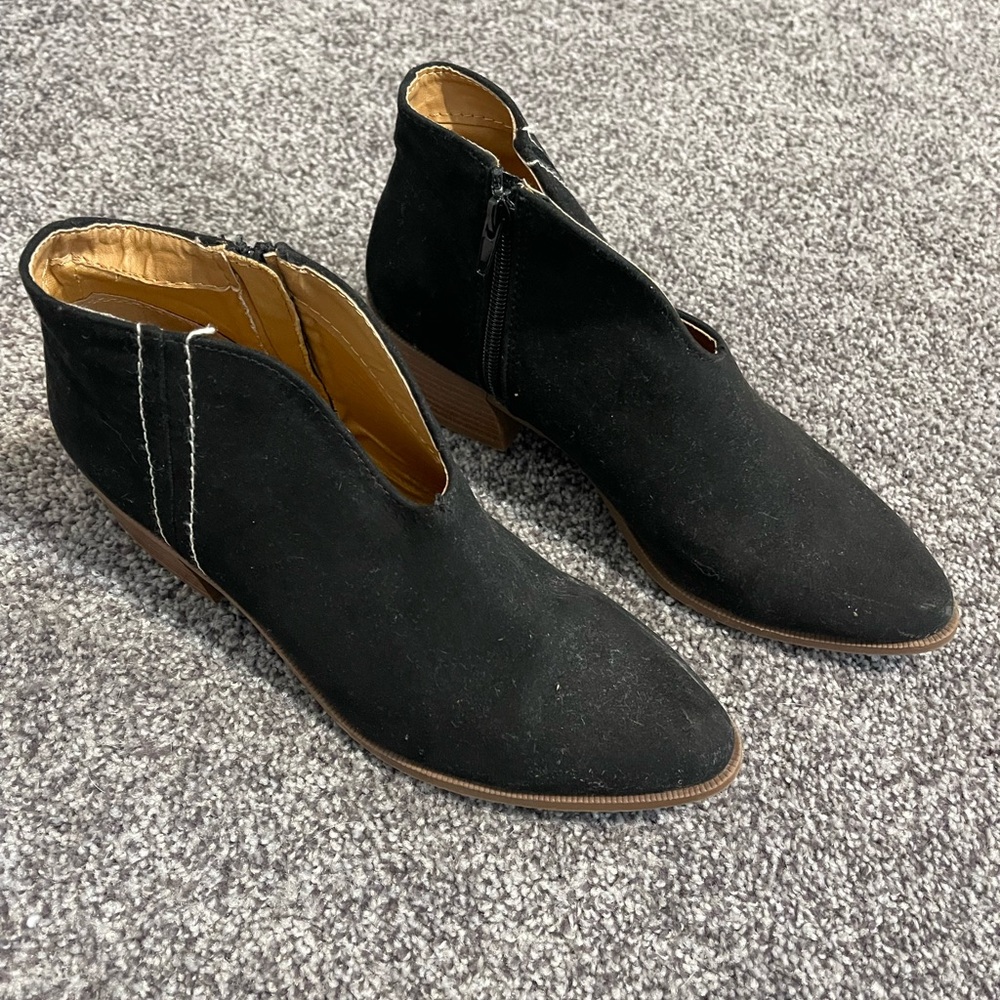 Black Suede women’s Ankle Boots